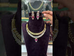 Load and play video in Gallery viewer, Beautiful victorian polish short necklace with two layer