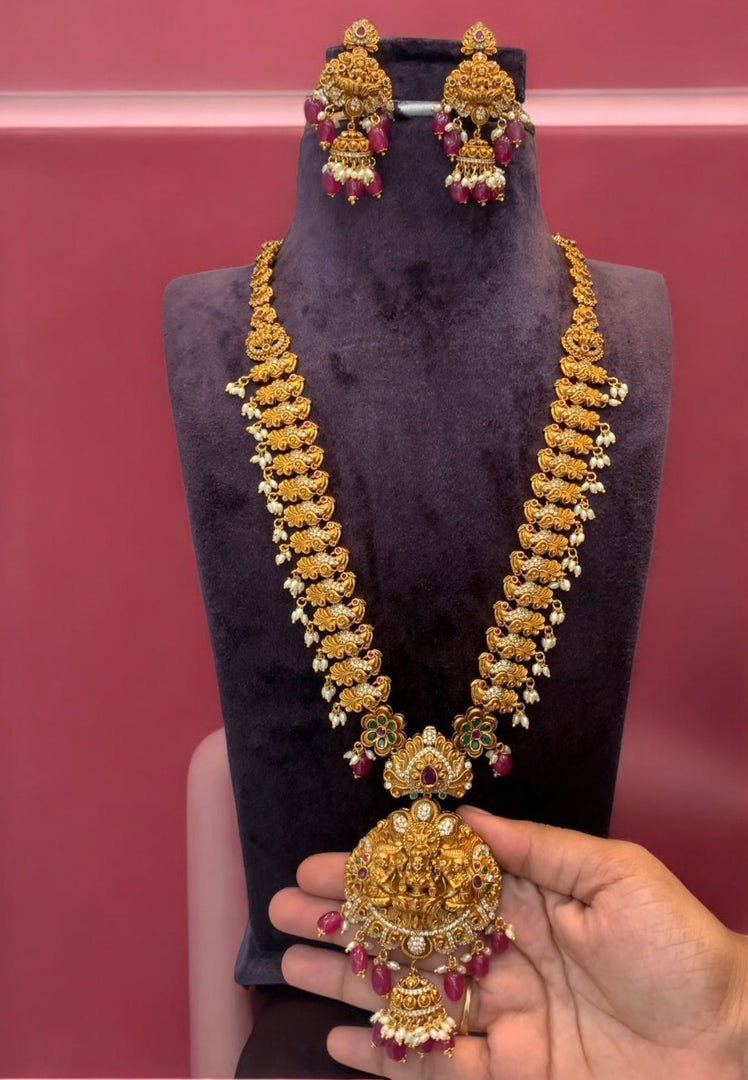 Beautiful long nakshi haram with god Laxmi Devi motive