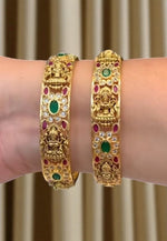Load image into Gallery viewer, Beautiful nakshi bangles with gold finishing
