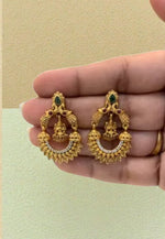 Load image into Gallery viewer, Beautiful earrings