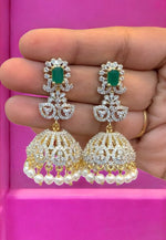 Load image into Gallery viewer, Beautiful gj polish jumkhas with green stone