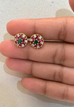 Load image into Gallery viewer, Beautiful studs with pink stone and green