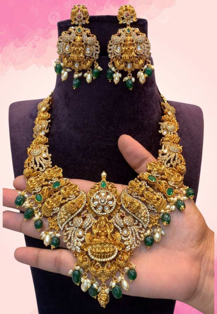 Traditional 3d mini haram with green stone and guttapusalu hangings