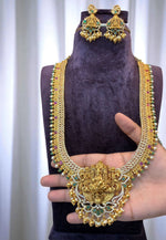 Load image into Gallery viewer, Traditional long jalebi pattern haram with kundan stone and multistone