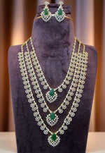 Load image into Gallery viewer, Beautiful three layer gj polish long haram with green stone
