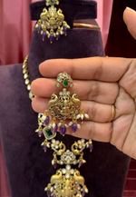 Load image into Gallery viewer, Beautiful short necklace with morganite stones and mehandi victorian polish