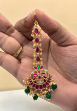 Load image into Gallery viewer, Beautiful chandbali tikka with jadav kundan stone