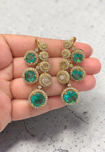Load image into Gallery viewer, Beautiful earcuffs with green stone