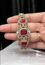 Load image into Gallery viewer, Beautiful kada antic open type bracelet -perfect for any occasion