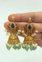 Load image into Gallery viewer, Beautiful jumkhas with green beads