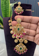 Load image into Gallery viewer, Beautiful short necklace with ruby beads bottumala design