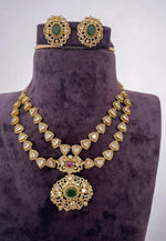 Load image into Gallery viewer, Traditional two layer short necklace with green and pink stone