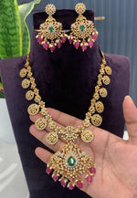 Load image into Gallery viewer, Beautiful short necklace with ruby beads bottumala design
