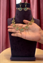 Load image into Gallery viewer, Simple party wear short necklace with green stone and uncut stone