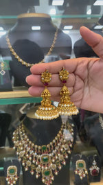 Load and play video in Gallery viewer, Beautiful nakshi jumkhas with Laxmi Devi motive
