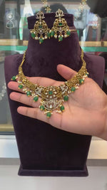 Load and play video in Gallery viewer, Beautiful short necklace with mahandi Victorian polish and green beeds
