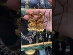Load and play video in Gallery viewer, Beautiful jumkhas with peacock design and nakshi polish
