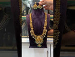 Load and play video in Gallery viewer, Beautiful long nakshi haram with green stone and guttapusalu hangings
