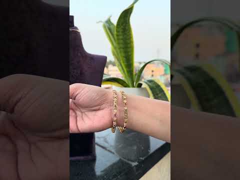 Beautiful simple side bangles