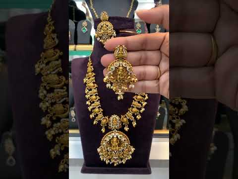 Beautiful short necklace with nakshi polish and Laxmi Devi motive