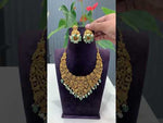 Load and play video in Gallery viewer, Traditional short necklace with green beads and without god Motive