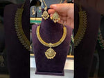 Load and play video in Gallery viewer, Beautiful short necklace with diamond replica
