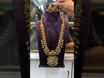 Load and play video in Gallery viewer, Beautiful long haram with nakshi polish and gold finishing
