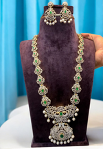 Load image into Gallery viewer, Stunning GJ polish long haram with green stone
