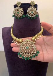 Beautiful kanti necklace with green beads
