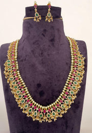 Beautiful short necklace with guttapusalu hangings