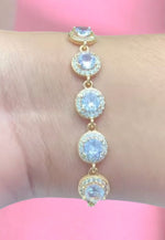 Load image into Gallery viewer, Stunning stone bracelet -perfect for any occasion
