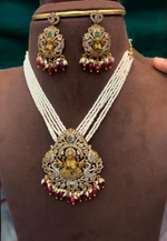 Load image into Gallery viewer, Beautiful multi-layered short haram with goddess motive
