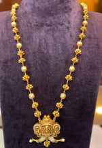 Load image into Gallery viewer, Traditional beads haram with puligoru design pendant and Laxmi Devi motive
