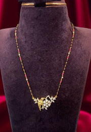 Simple black beads short chain with bird design pendant