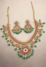 Beautiful jadav kundan stone necklace with green beads
