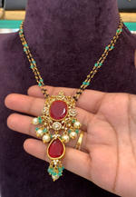 Load image into Gallery viewer, Beautiful black beads chain with pink stone