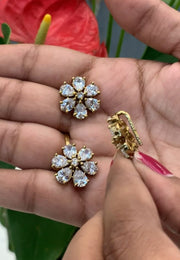 Beautiful hair accessories with flower design