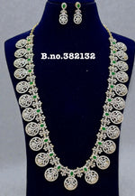 Load image into Gallery viewer, Beautiful gj polish long haram with bottumala design