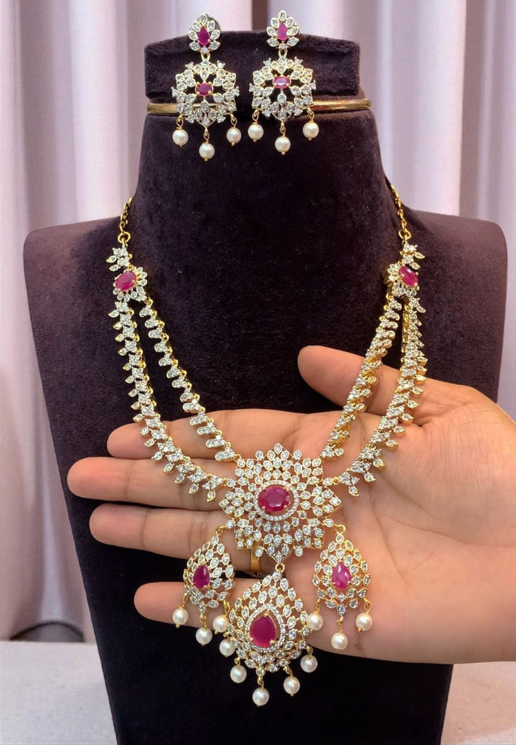 Stunning Gj polish two layer short necklace with pink and green stone