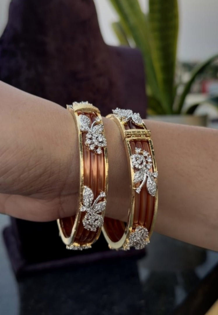 Beautiful changeable colour bangles with 12 colours