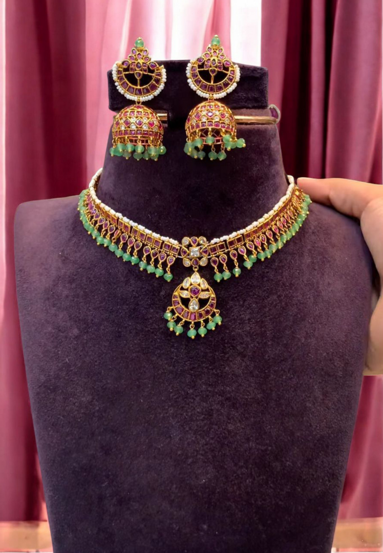 Beautiful kundan necklace with green stone