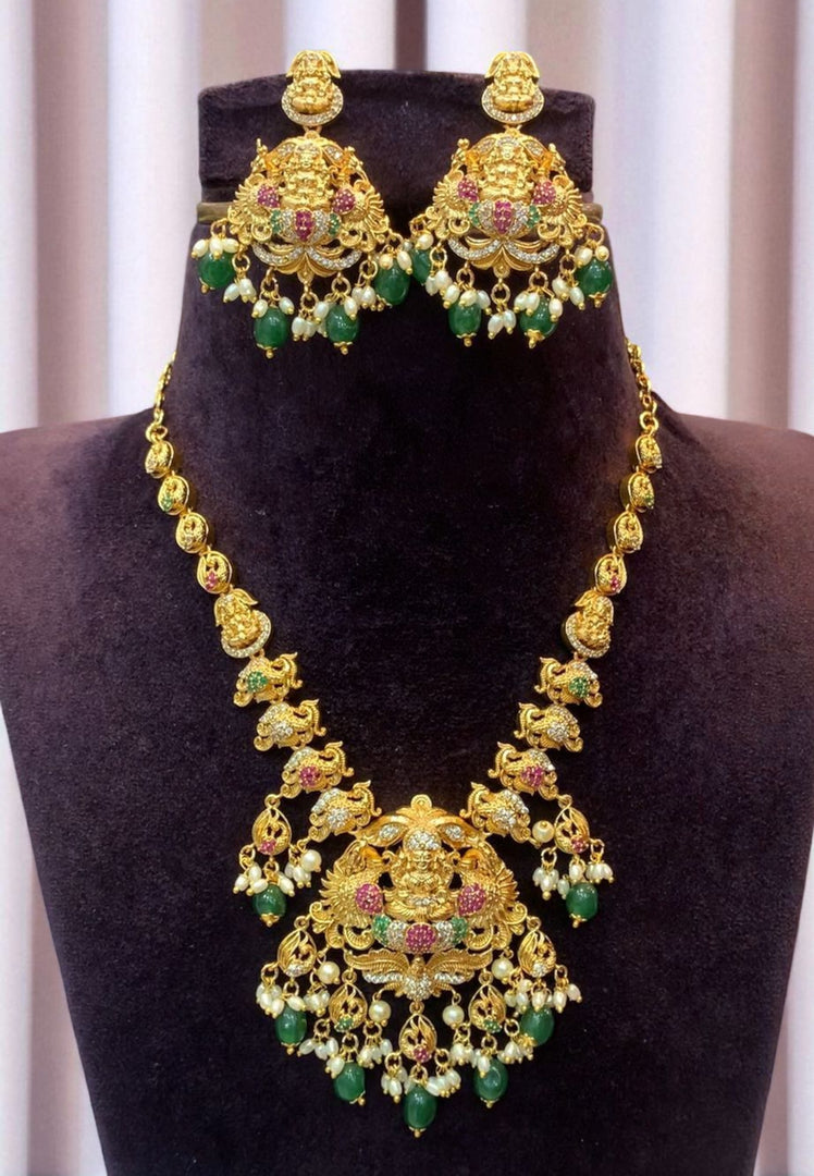 Beautiful short necklace with green beads and god Laxmi Devi motive