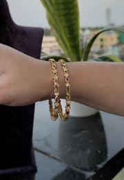 Beautiful simple side bangles