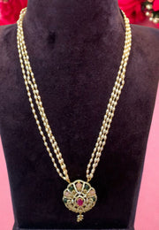 Beautiful pearls chain with pink stone