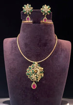 Load image into Gallery viewer, Beautiful flexible pendant set with green stone and invisible chain -pairing with beautiful earrings
