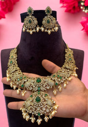 Stunning Victorian polish short necklace with elephant designed stones