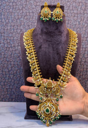 Beautiful long haram with green beads and nakshi polish