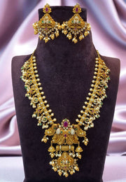 Traditional nakshi short haram with green and pink stone without god Motive