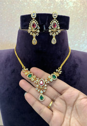 Beautiful short necklace with green and pink stone