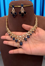 Load image into Gallery viewer, Beautiful short necklace with CZ stone
